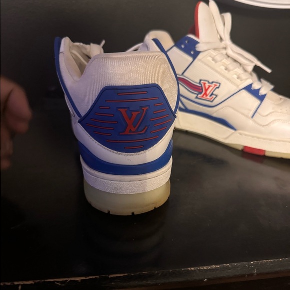 Louis Vuitton
Size 11 - Picture 4 of 5